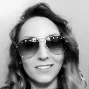 Meet your Posher, Stacy